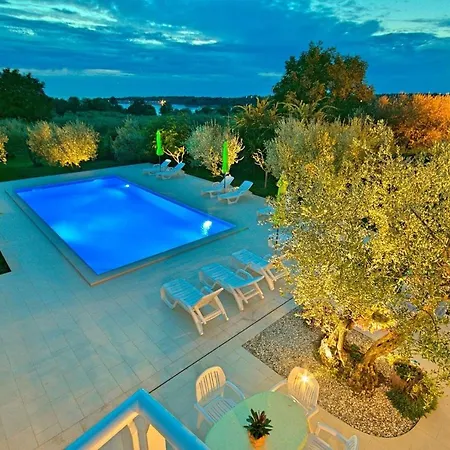 In - Istrien 10306 *