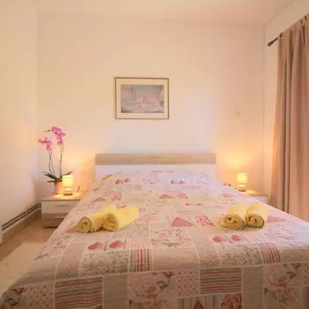 In - Istrien 10306 Apartman *